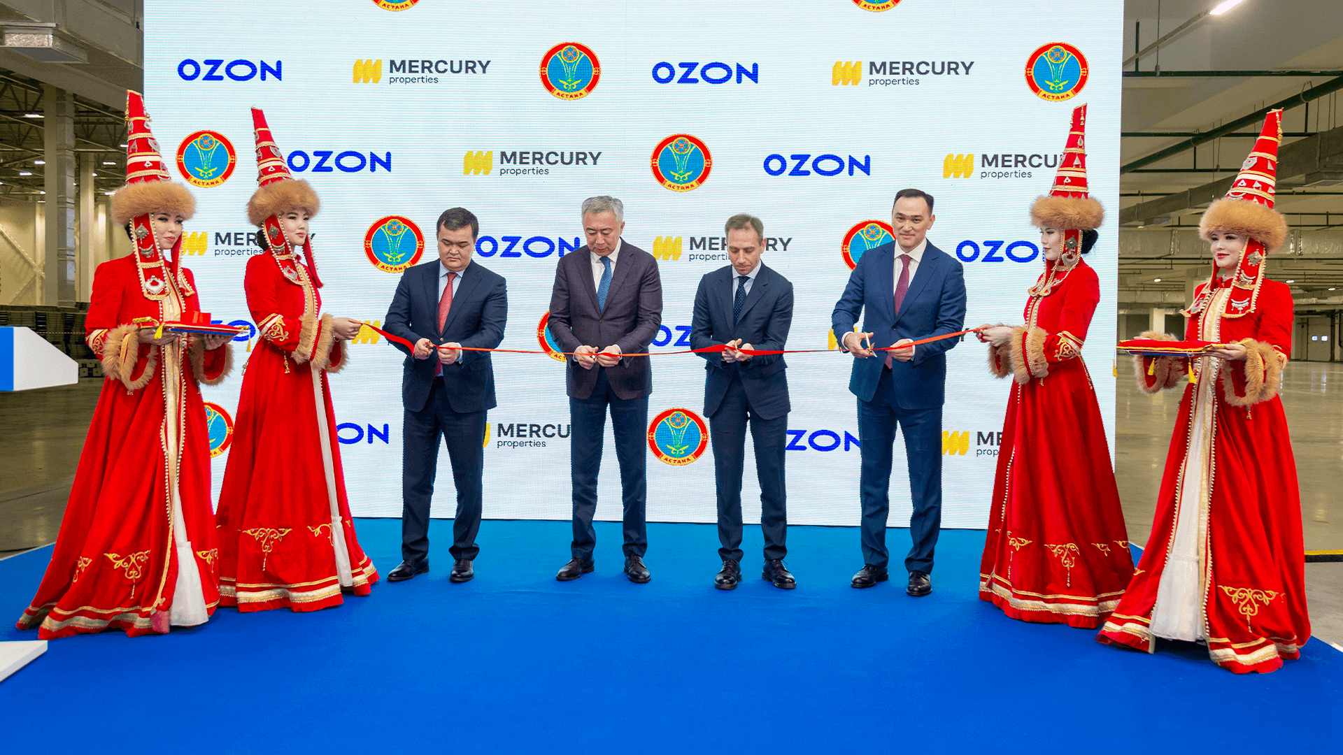 Крупнейший в СНГ фулфилмент-центр OZON открылся в Астане